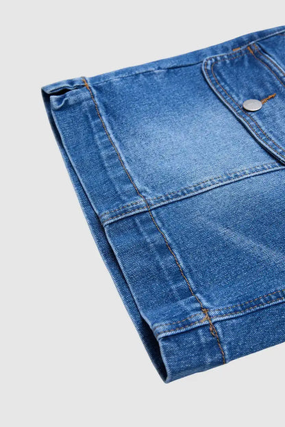 Wash Flap Pocket Split Hem Mid Rise Mid Thigh Cargo Denim Shorts Without Belt