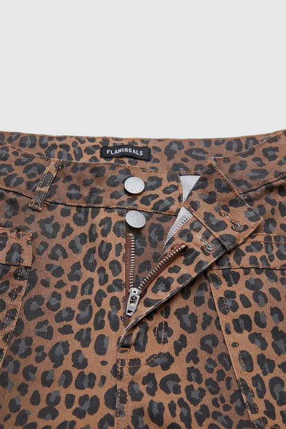 Leopard Print Roll Hem Patch Pocket Mid Waist Straight Leg Cropped Pants